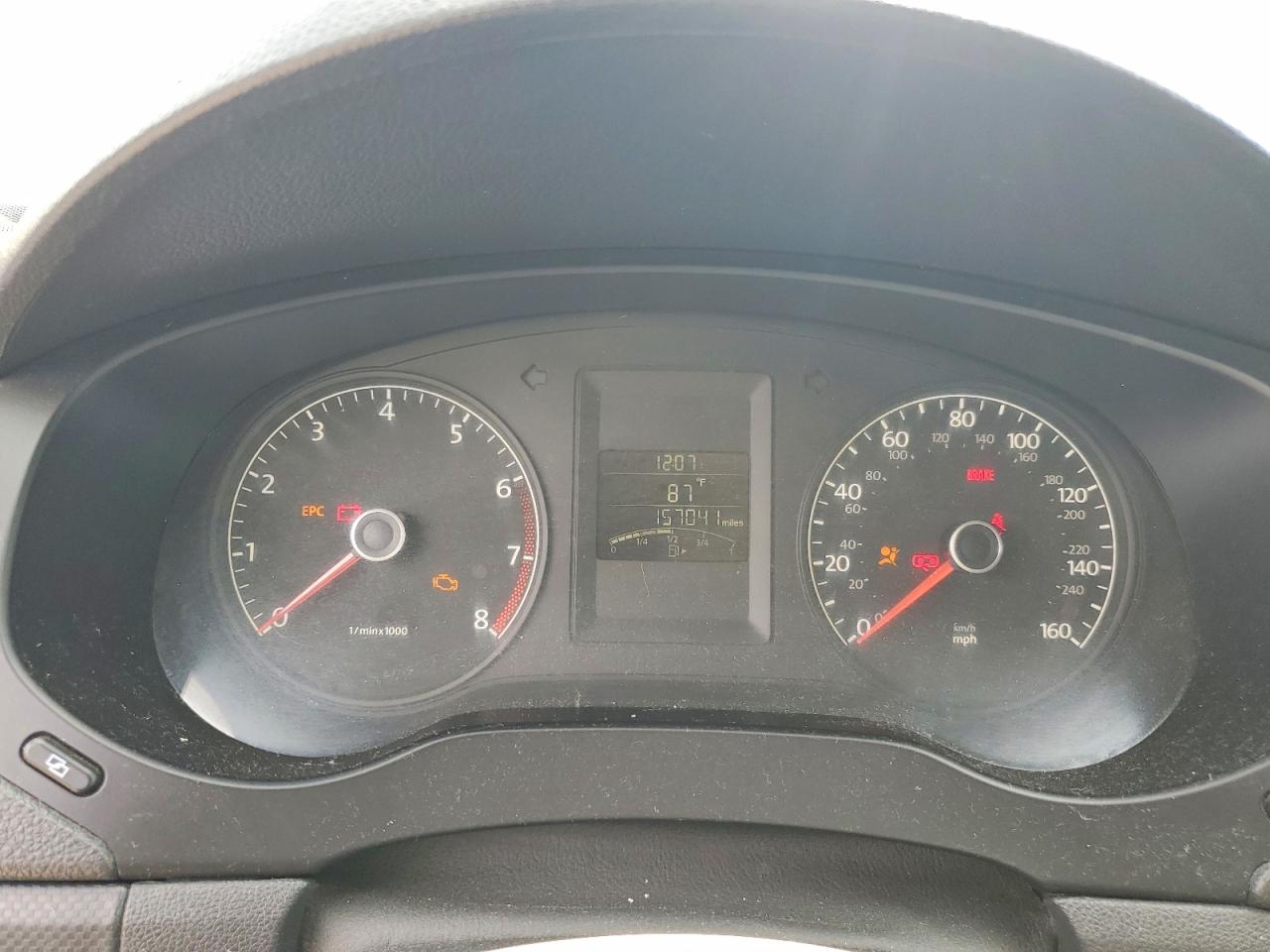 2011 VOLKSWAGEN JETTA
