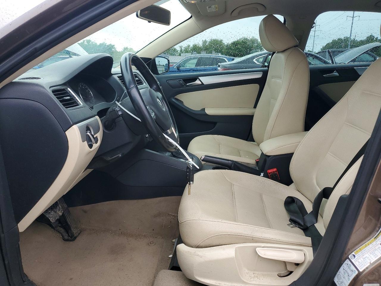 2012 VOLKSWAGEN JETTA