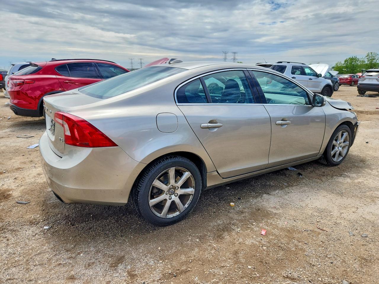 2016 VOLVO S60