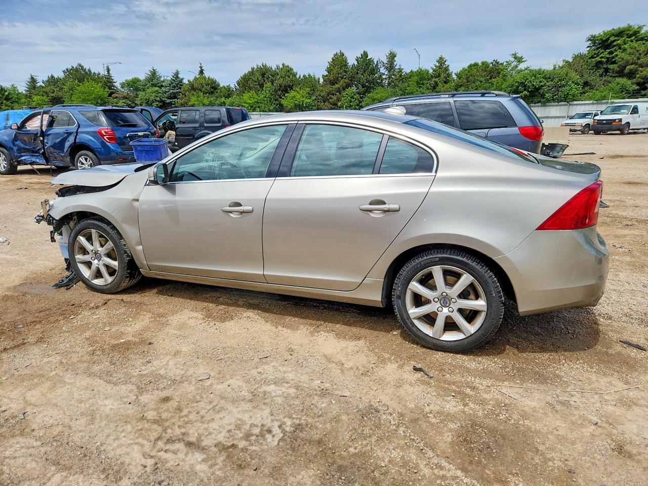 2016 VOLVO S60