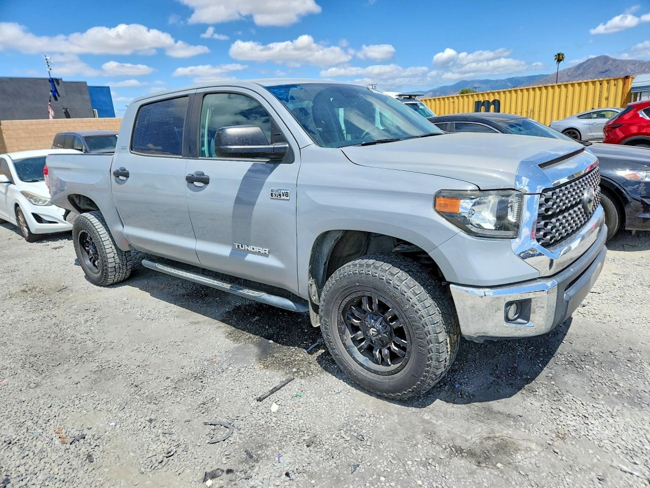 2020 TOYOTA TUNDRA