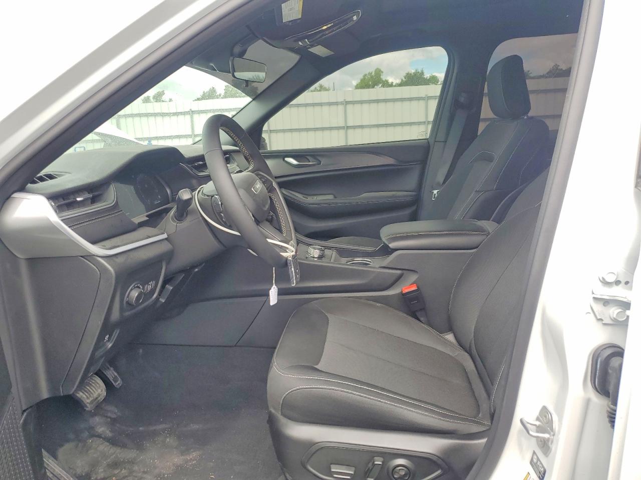 2025 JEEP CHEROKEE