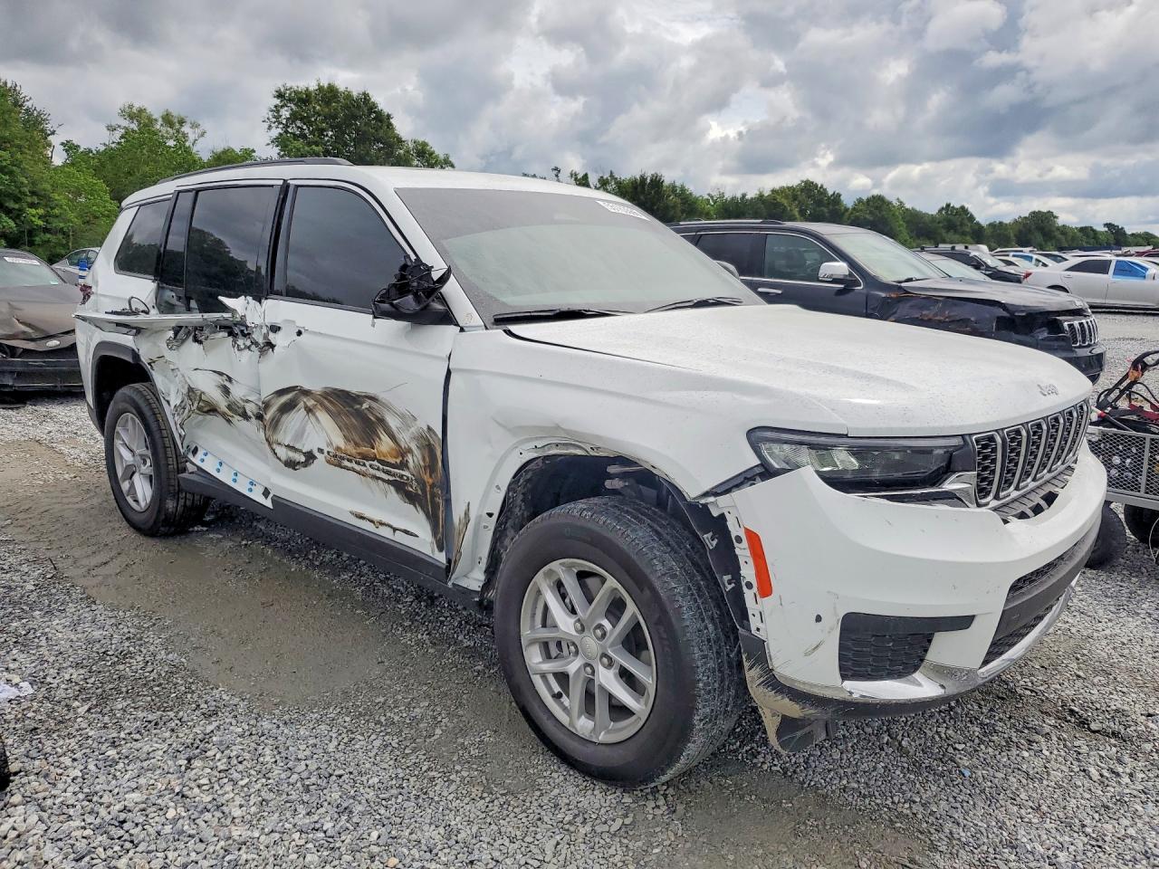 2025 JEEP CHEROKEE
