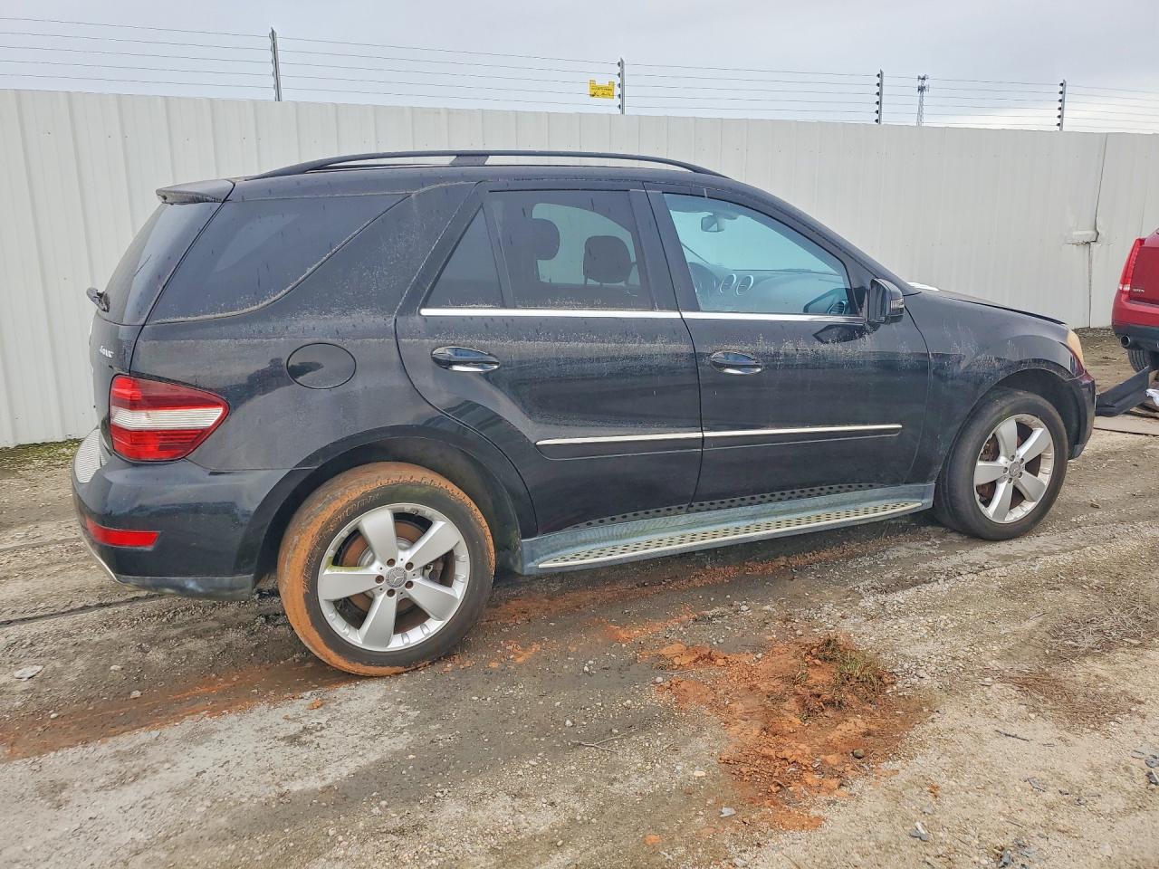 2011 MERCEDES-BENZ M-CLASS