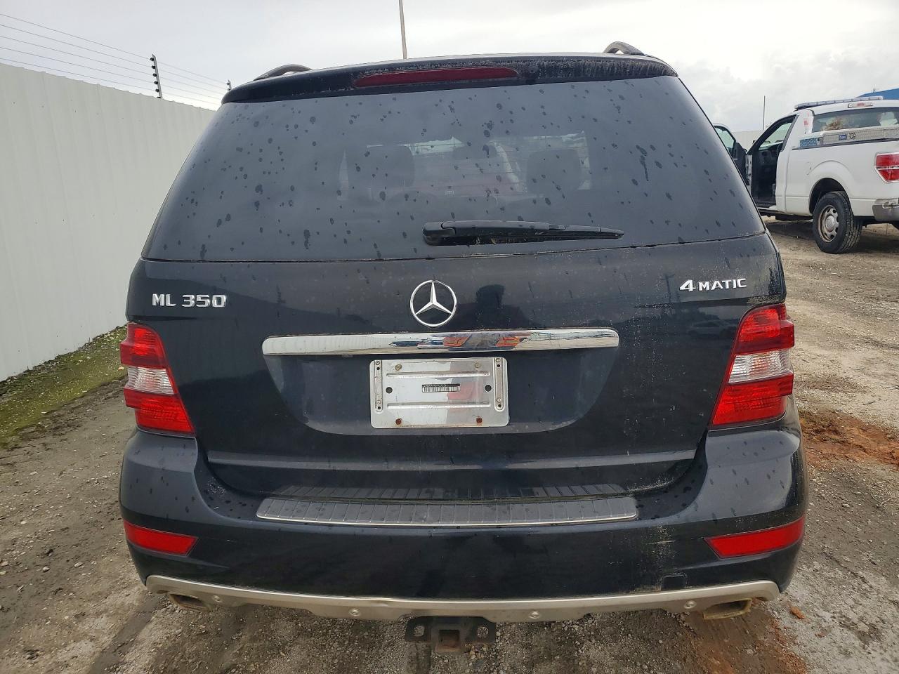 2011 MERCEDES-BENZ M-CLASS