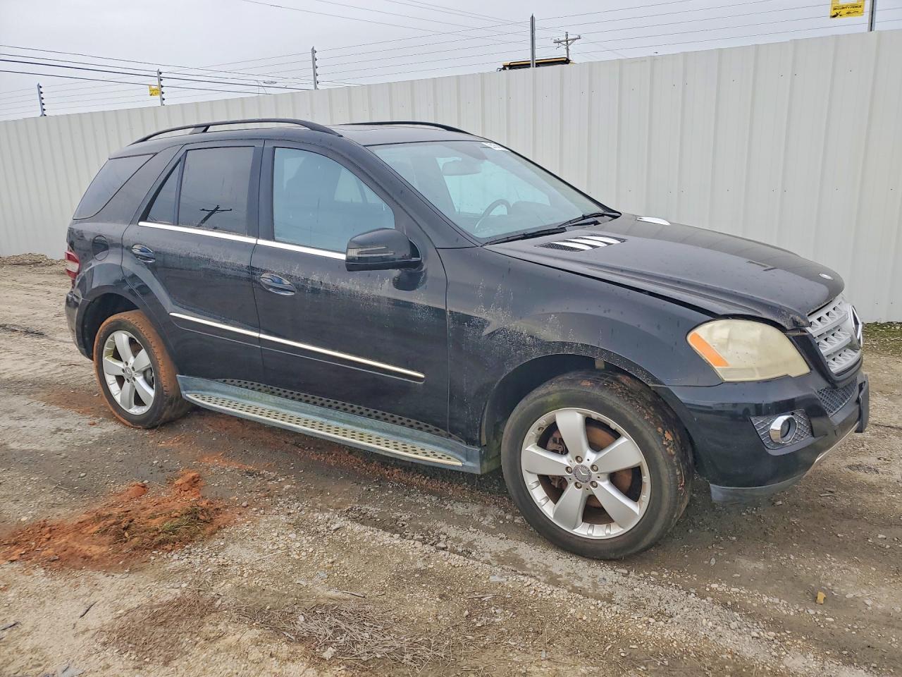 2011 MERCEDES-BENZ M-CLASS