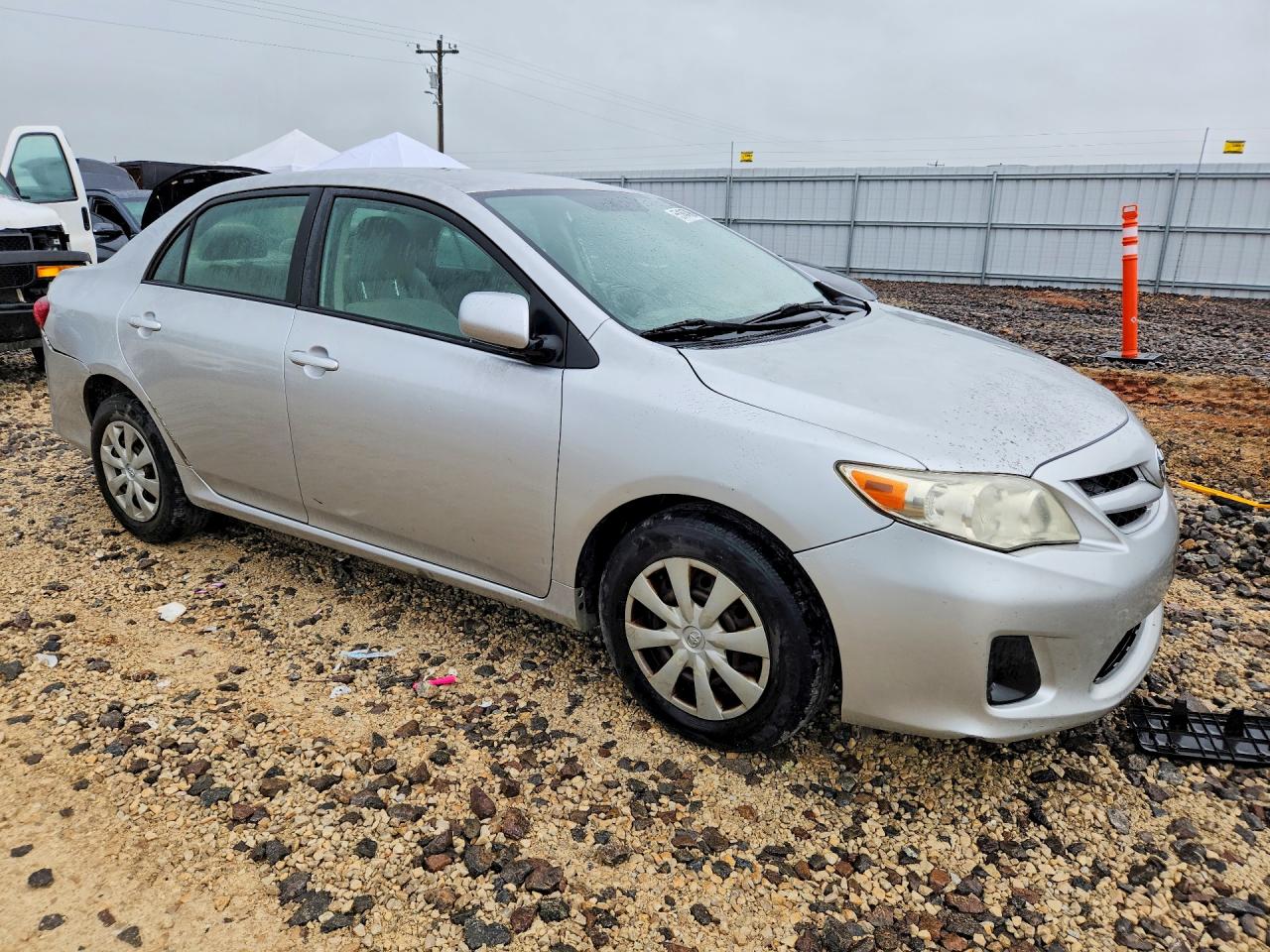 2011 TOYOTA COROLLA