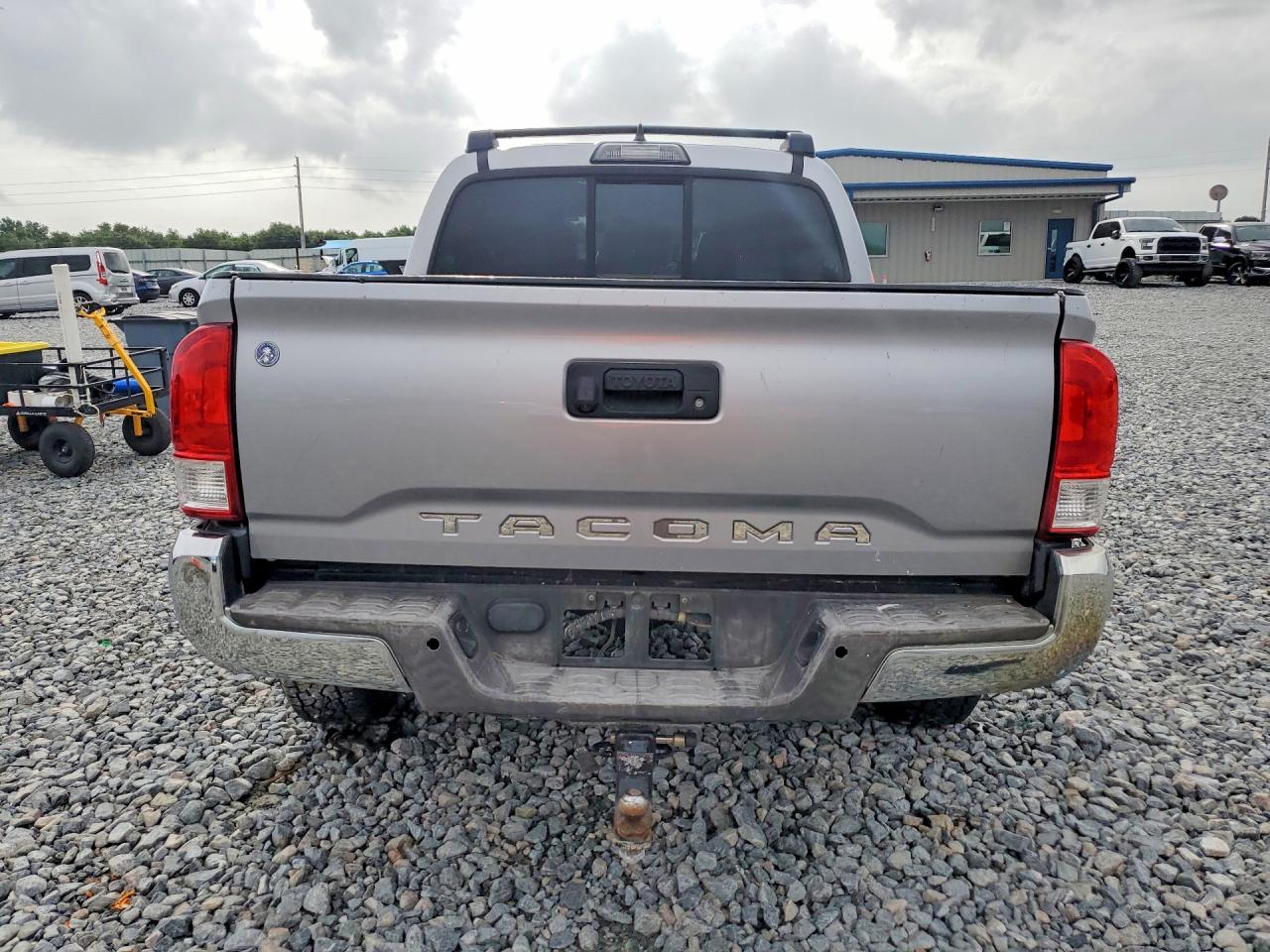 2017 TOYOTA TACOMA