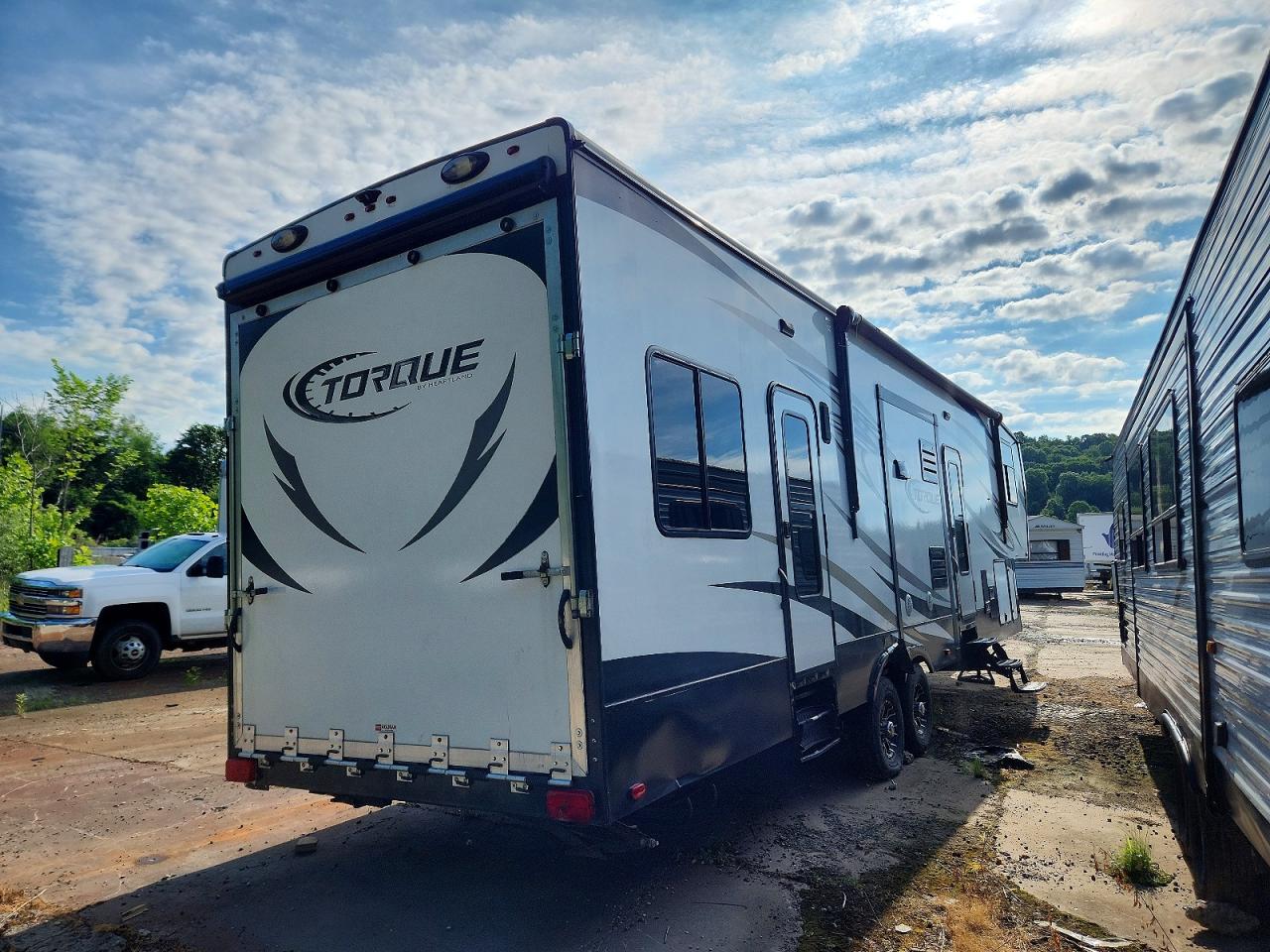 2016 HEART LAND TORQUE TRA