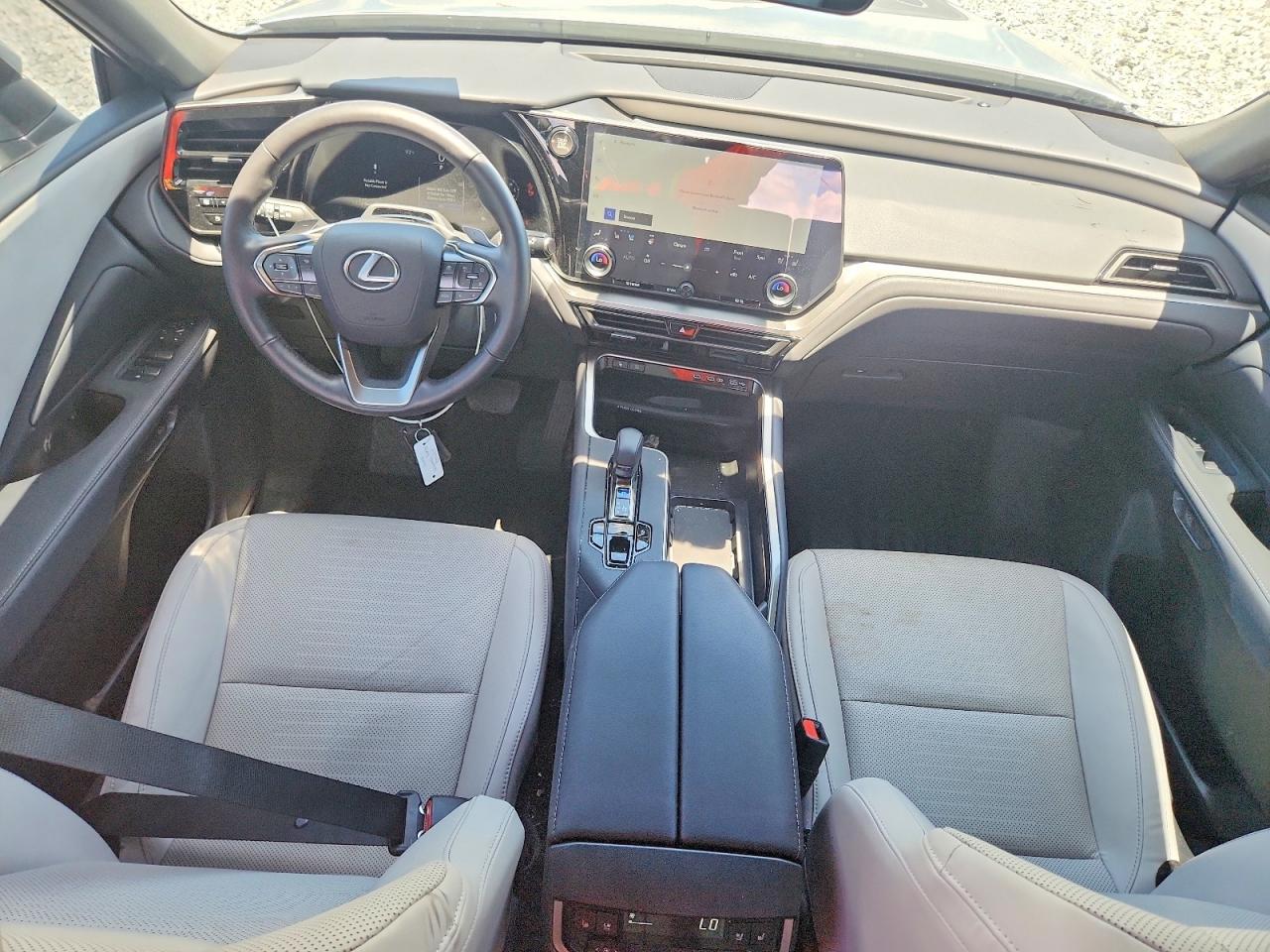 2025 LEXUS