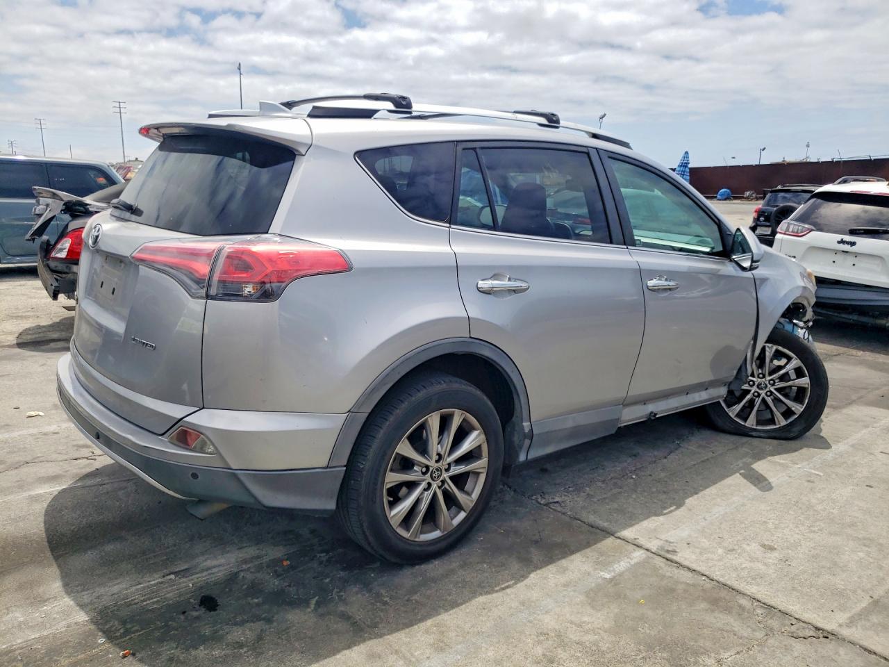 2016 TOYOTA RAV4