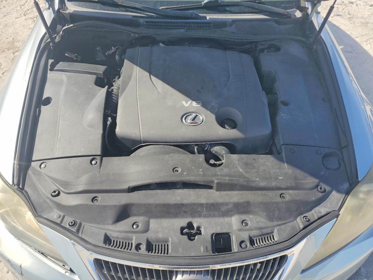 2013 LEXUS IS
