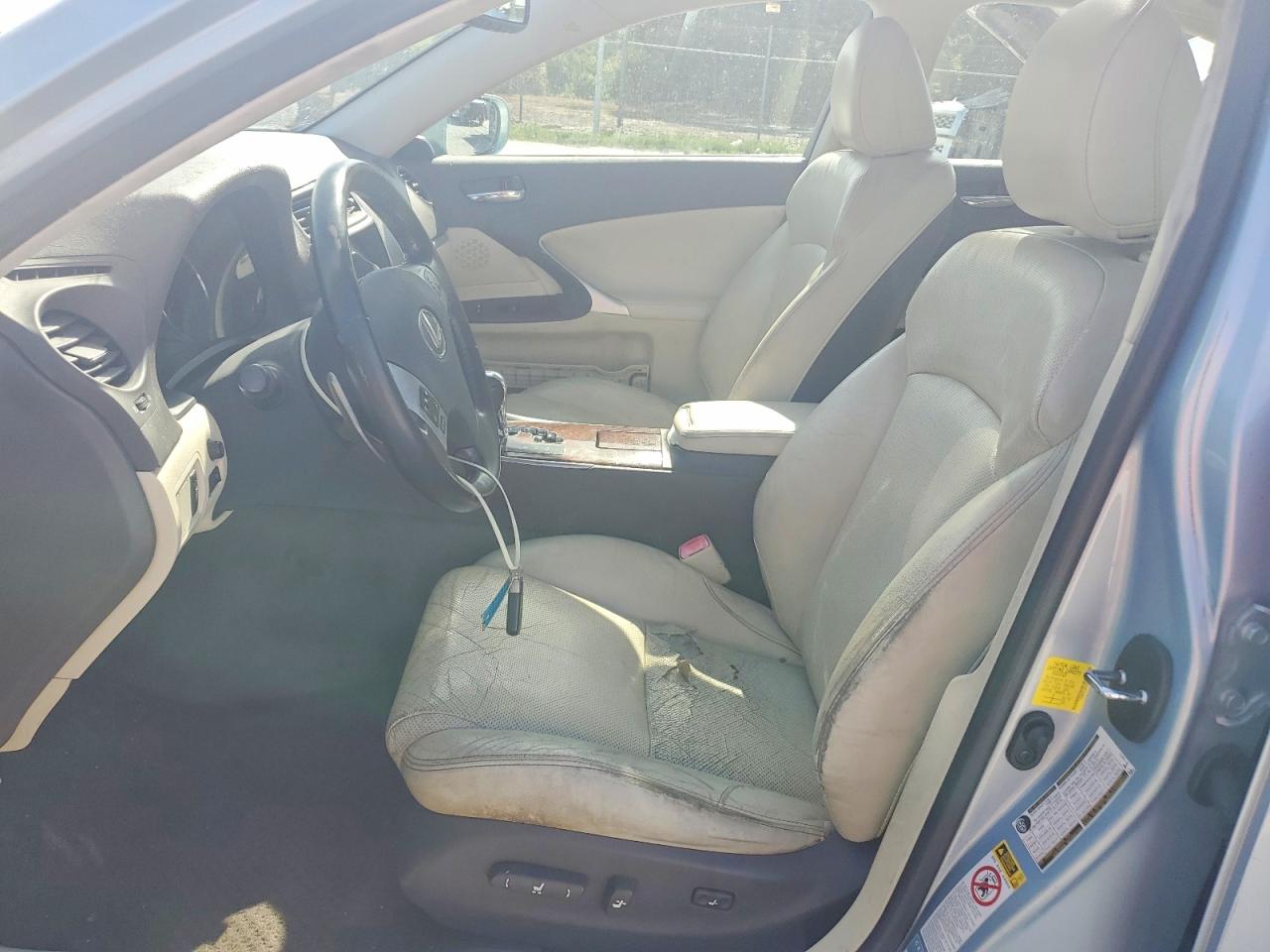 2013 LEXUS IS