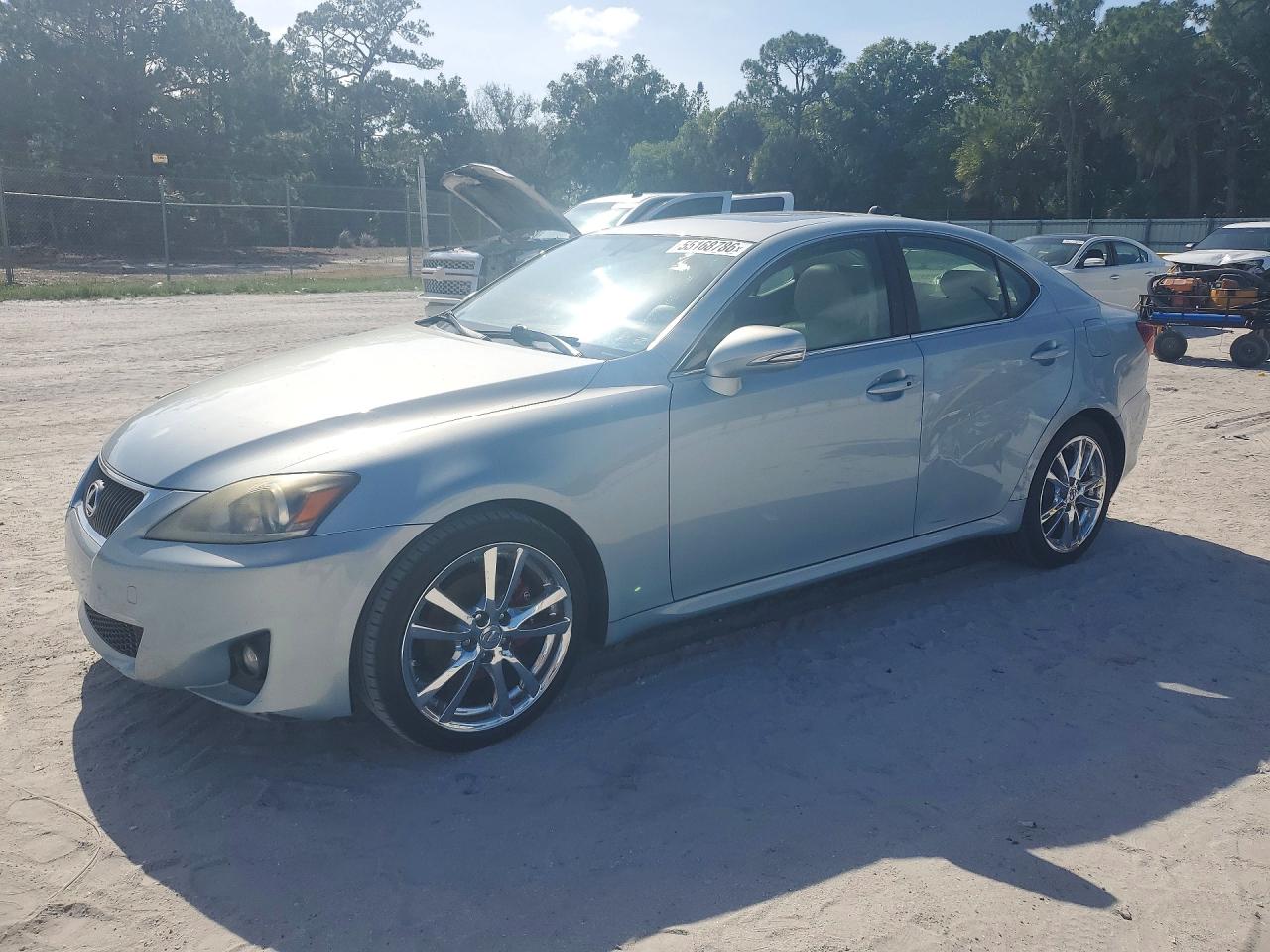2013 LEXUS IS