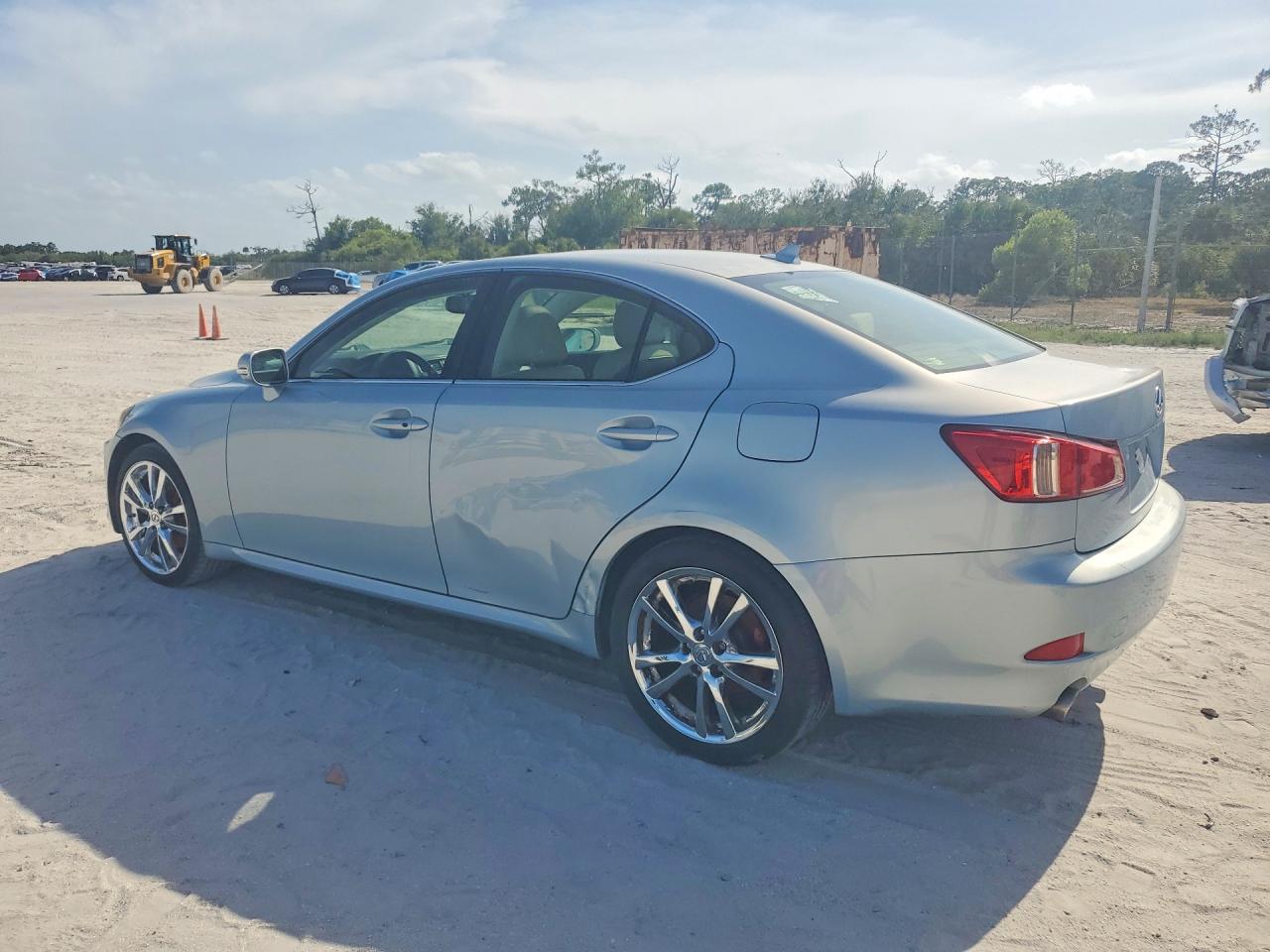 2013 LEXUS IS