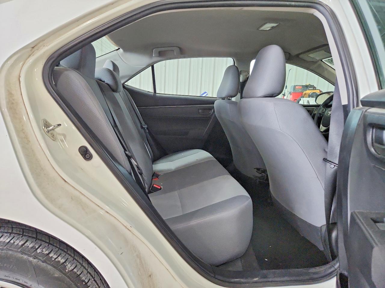2015 TOYOTA COROLLA