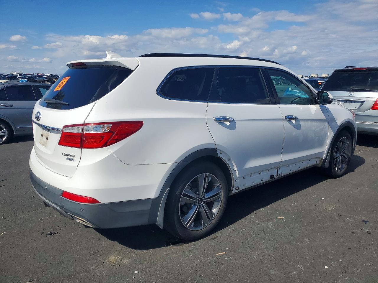 2015 HYUNDAI SANTA FE