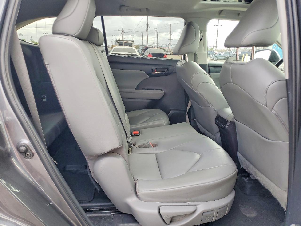 2023 TOYOTA HIGHLANDER