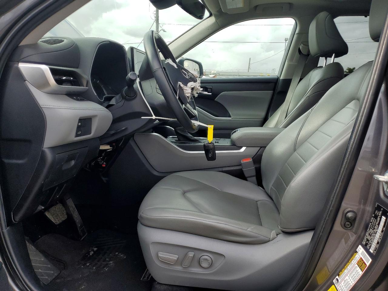2023 TOYOTA HIGHLANDER
