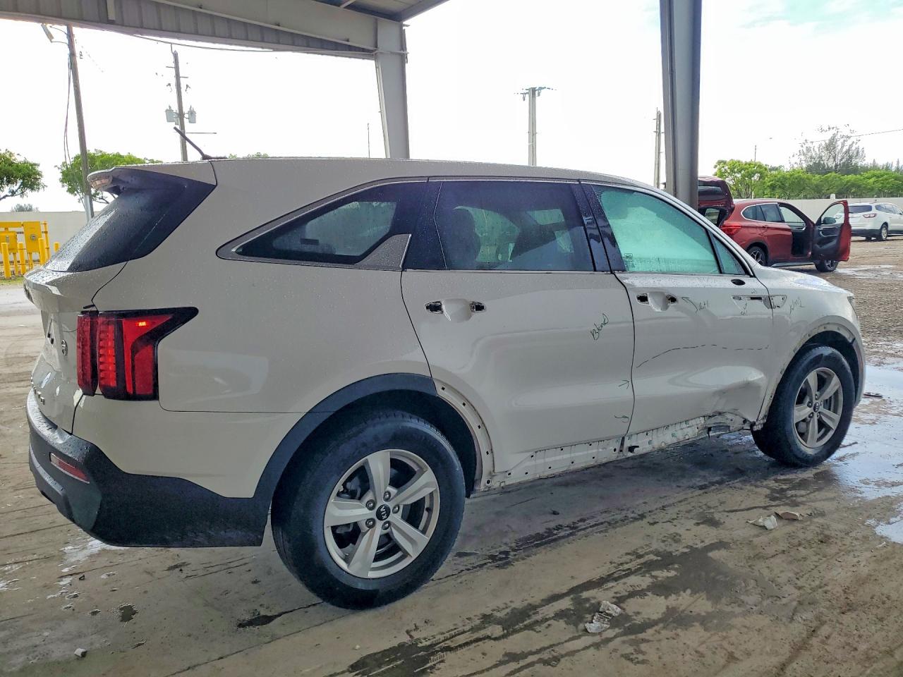 2021 KIA SORENTO