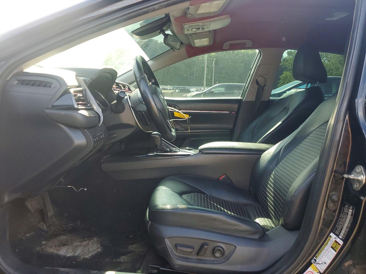 2019 TOYOTA CAMRY