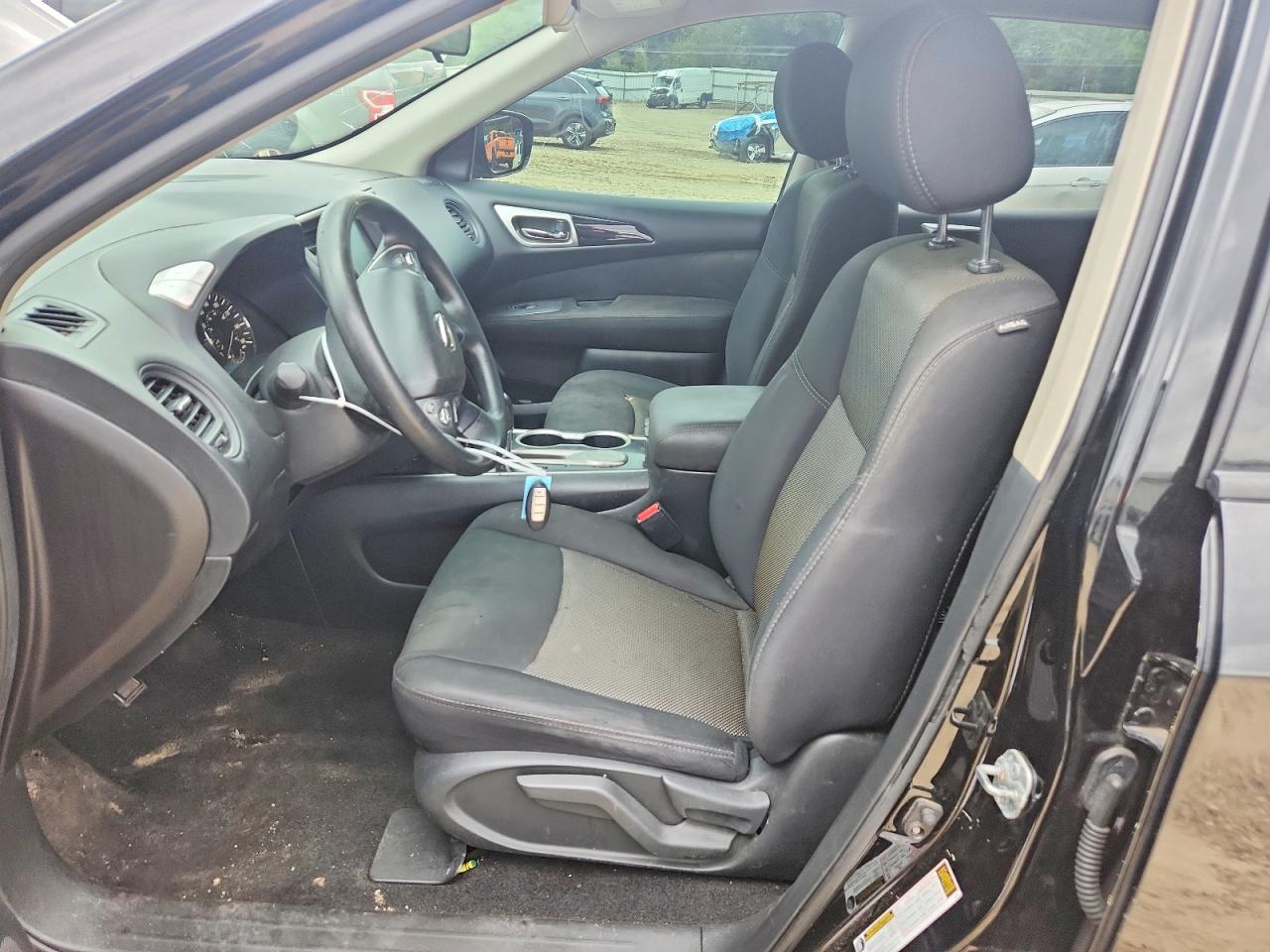 2017 NISSAN PATHFINDER