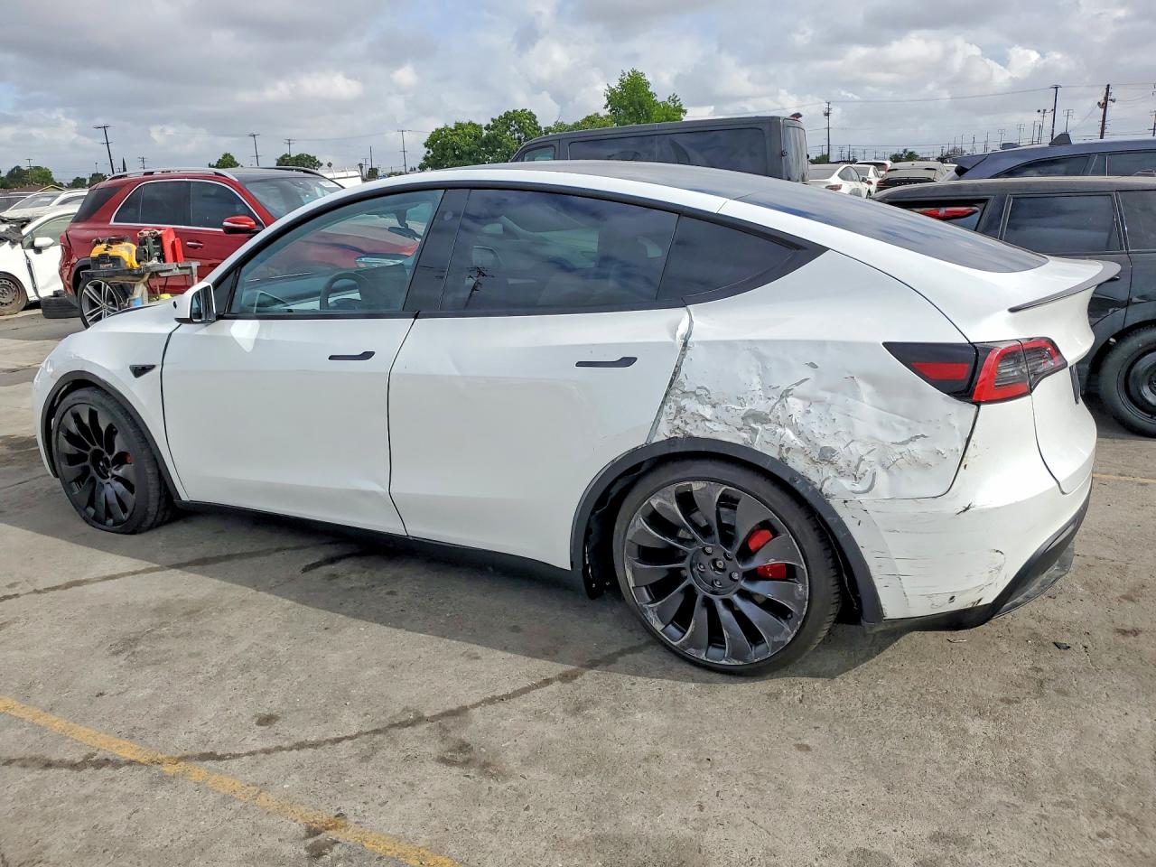 2023 TESLA MODEL Y