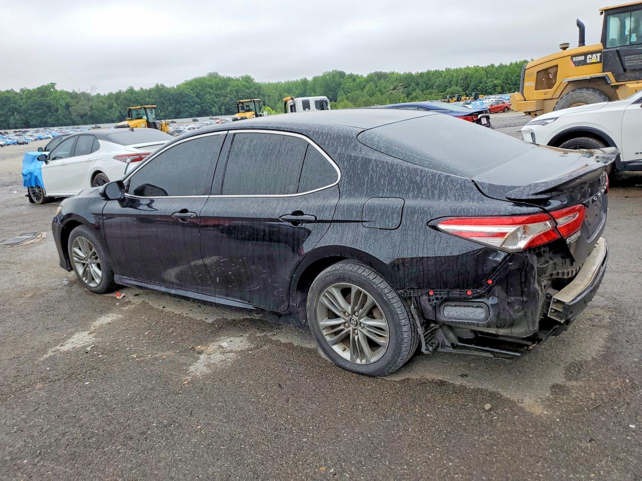 2018 TOYOTA CAMRY