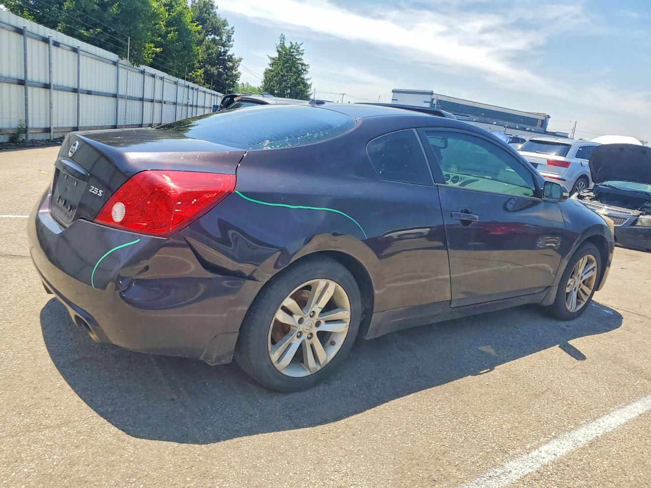 2010 NISSAN ALTIMA