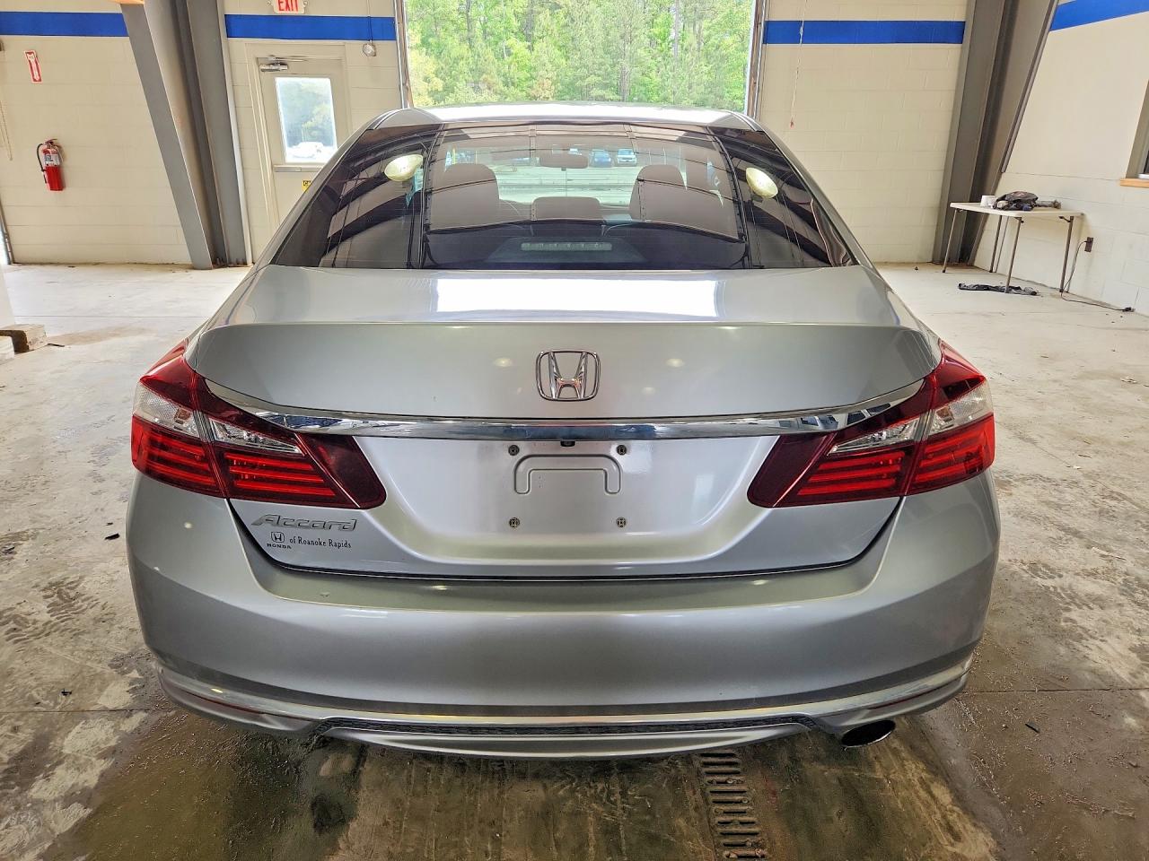 2017 HONDA ACCORD