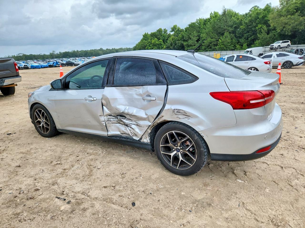 2017 FORD FOCUS