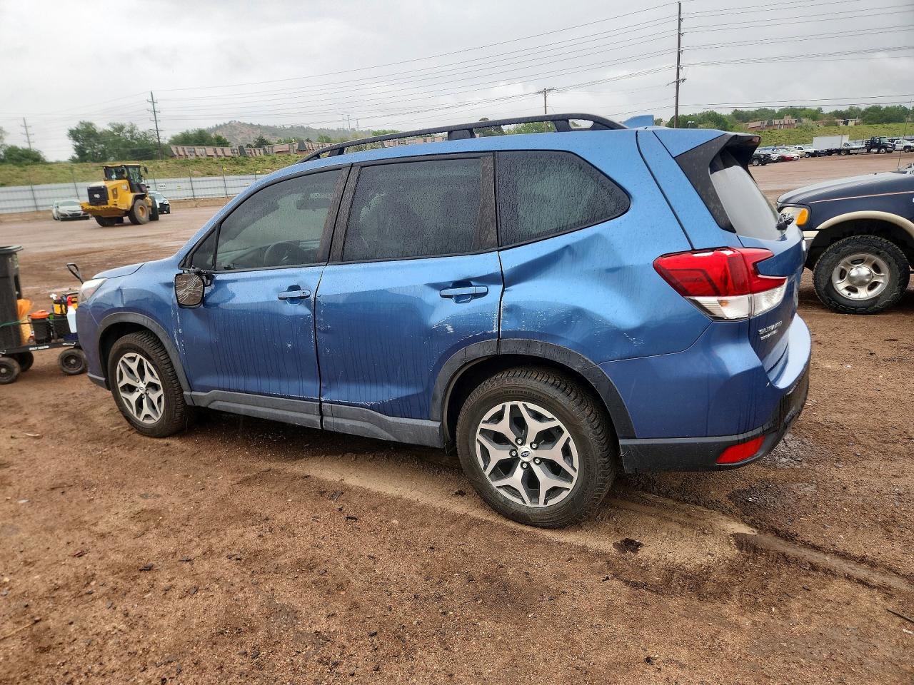 2023 SUBARU FORESTER