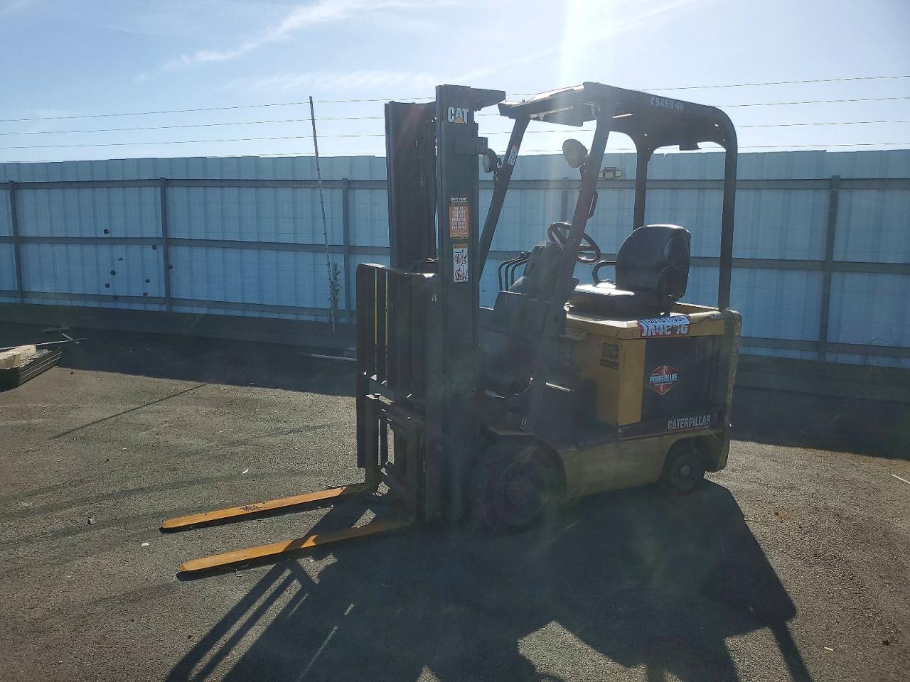 2001 CATERILLAR forklift