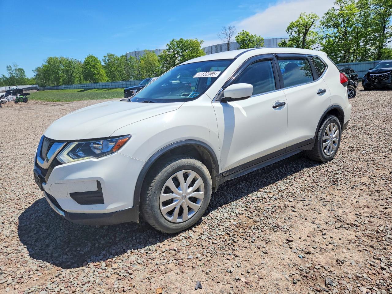 2017 NISSAN ROGUE