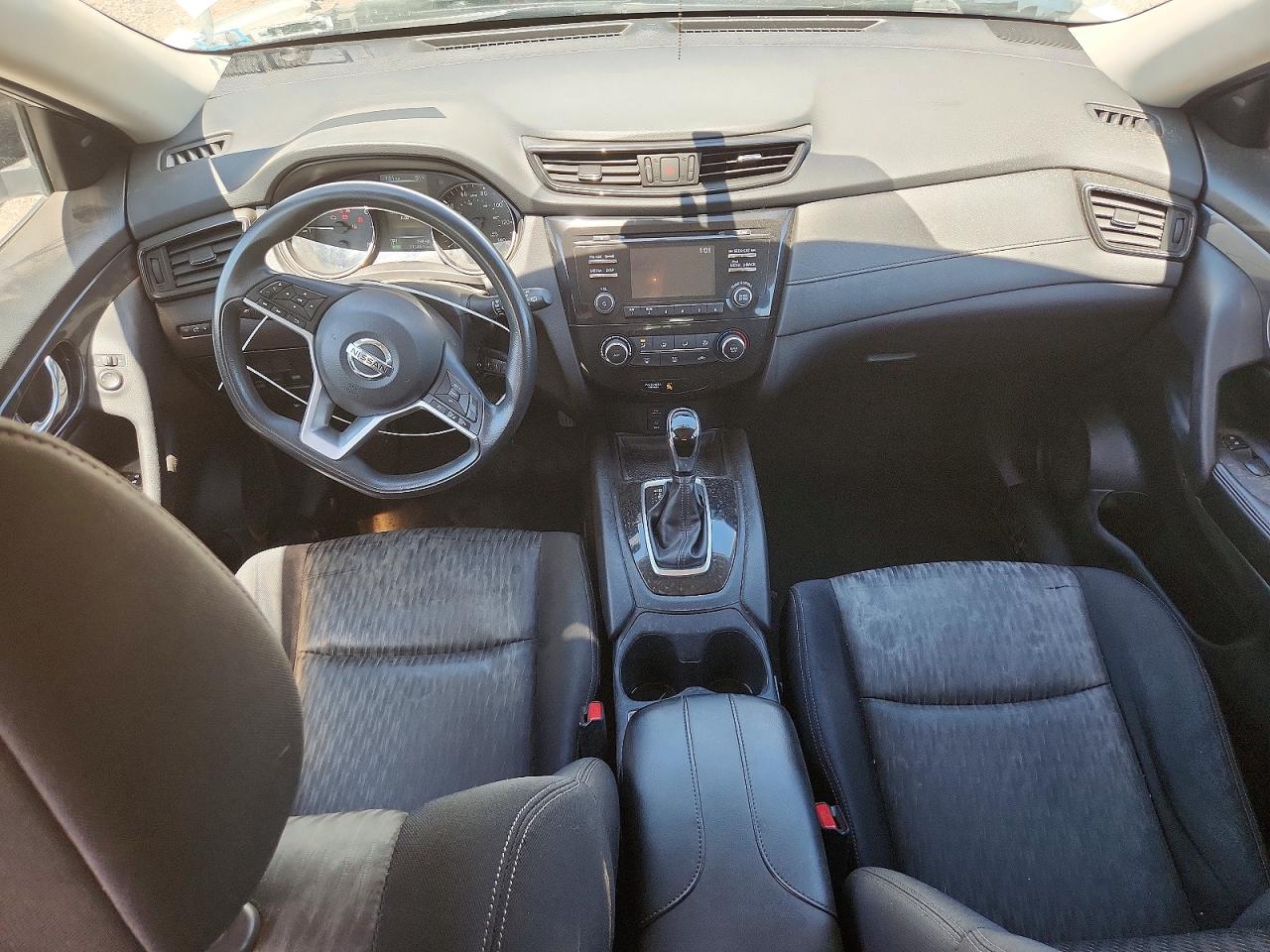 2017 NISSAN ROGUE