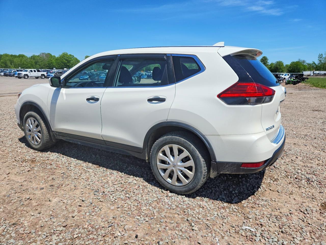 2017 NISSAN ROGUE