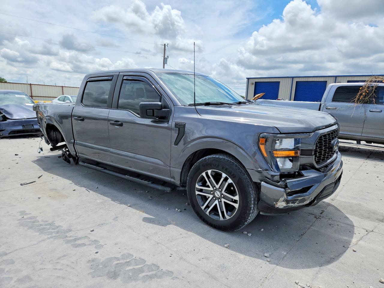 2023 FORD F150