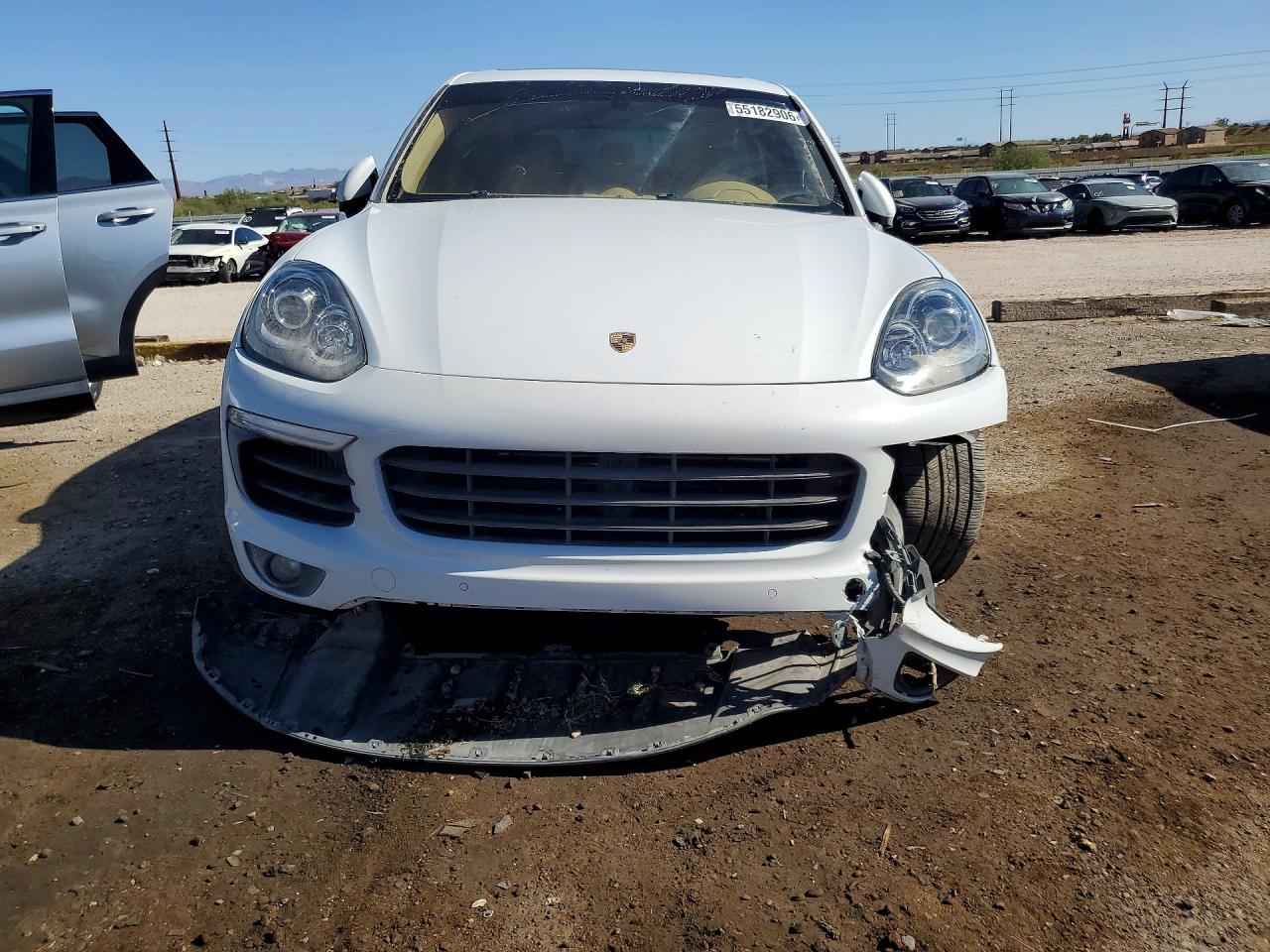 2016 PORSCHE CAYENNE