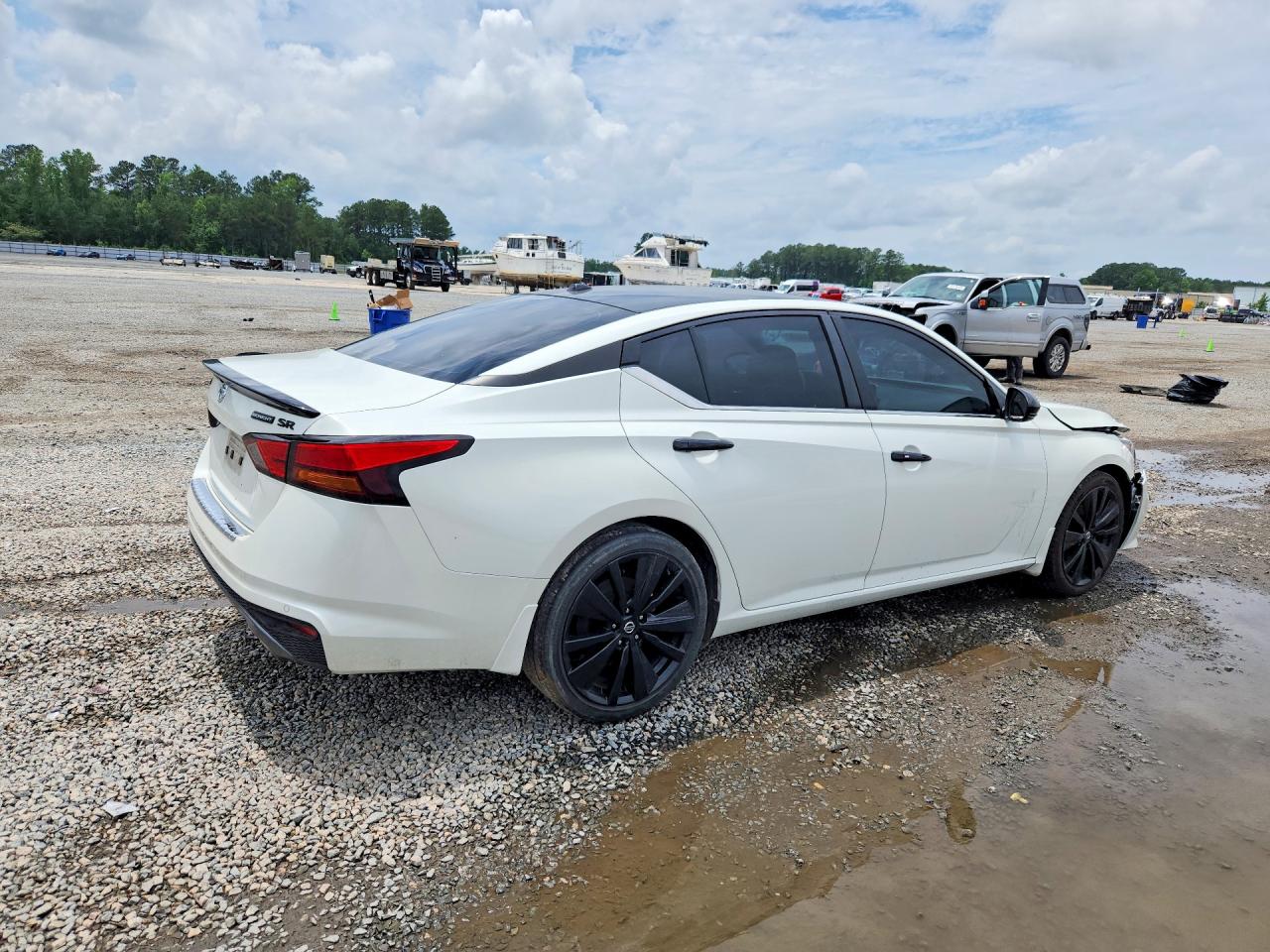 2022 NISSAN ALTIMA