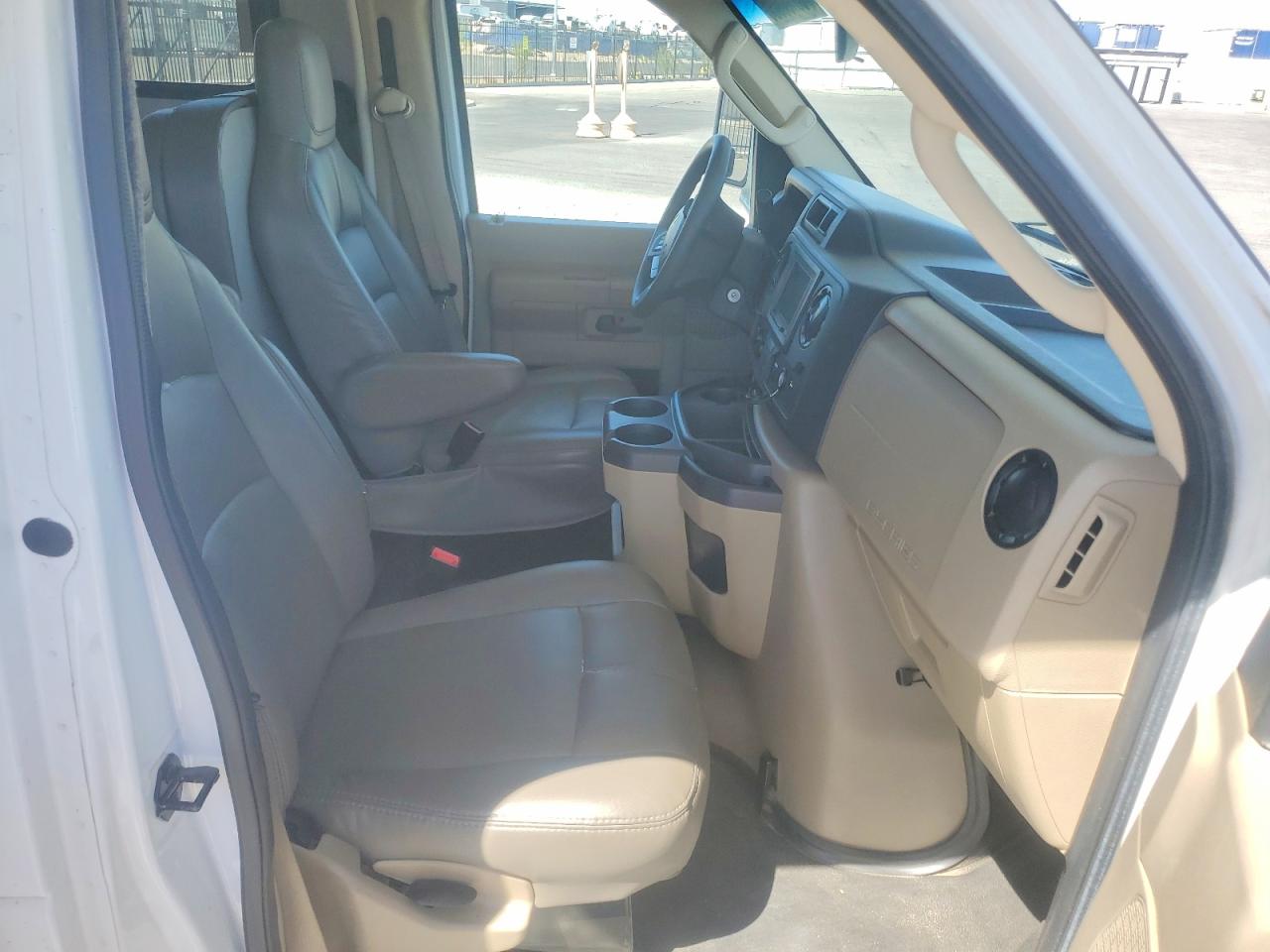2024 FORD ECONOLINE