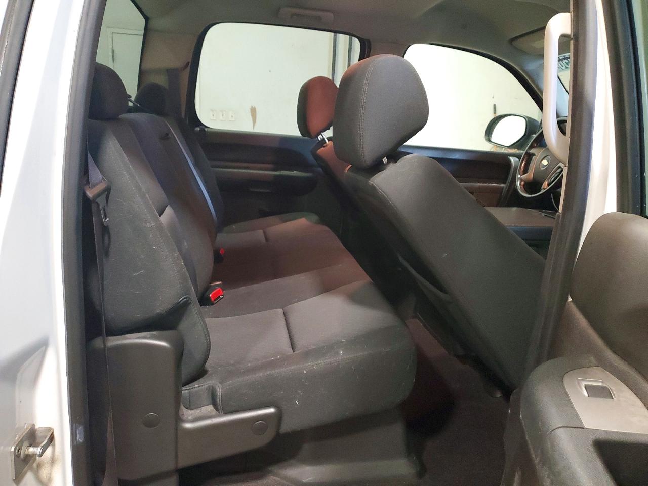 2013 CHEVROLET SILVERADO