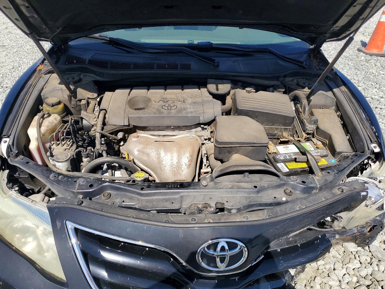 2011 TOYOTA CAMRY