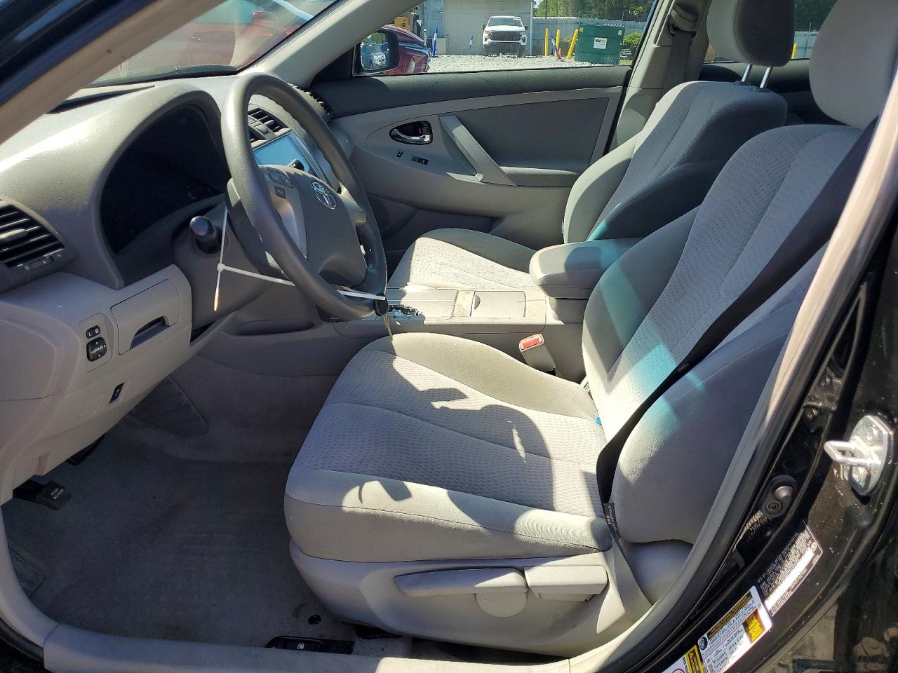 2011 TOYOTA CAMRY