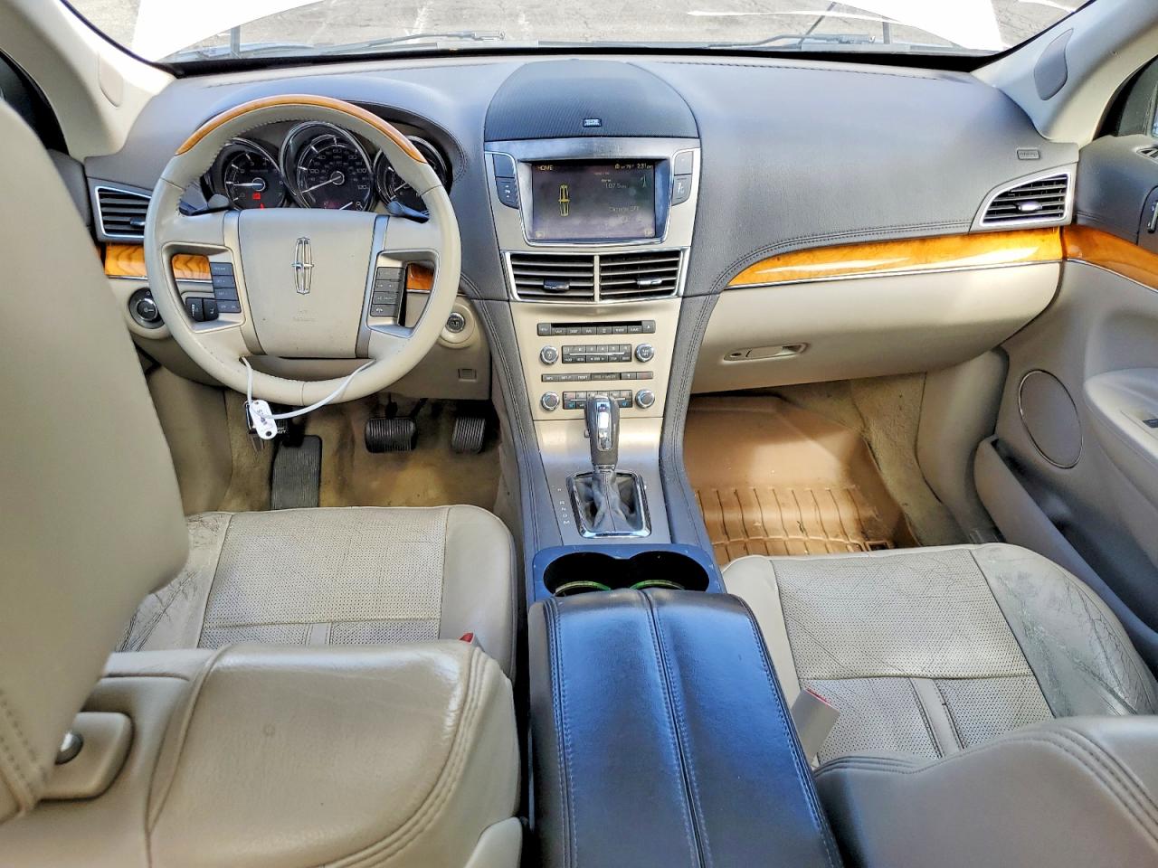 2010 LINCOLN MKT