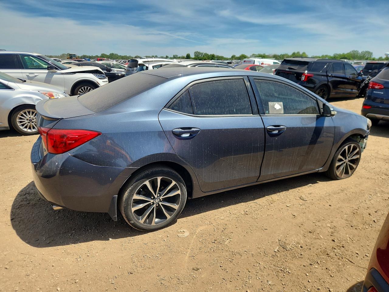 2017 TOYOTA COROLLA