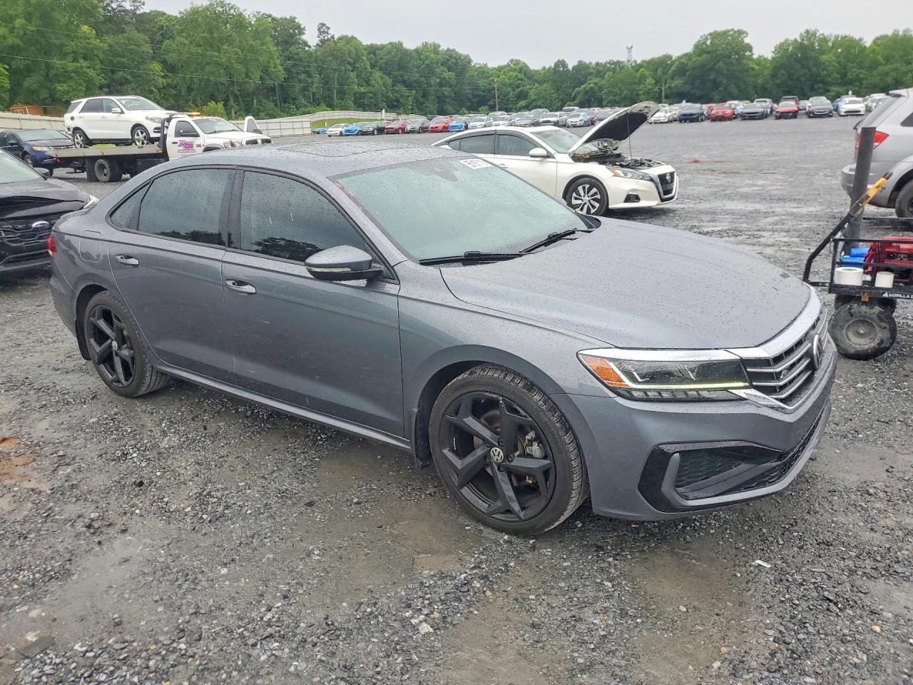 2020 VOLKSWAGEN PASSAT