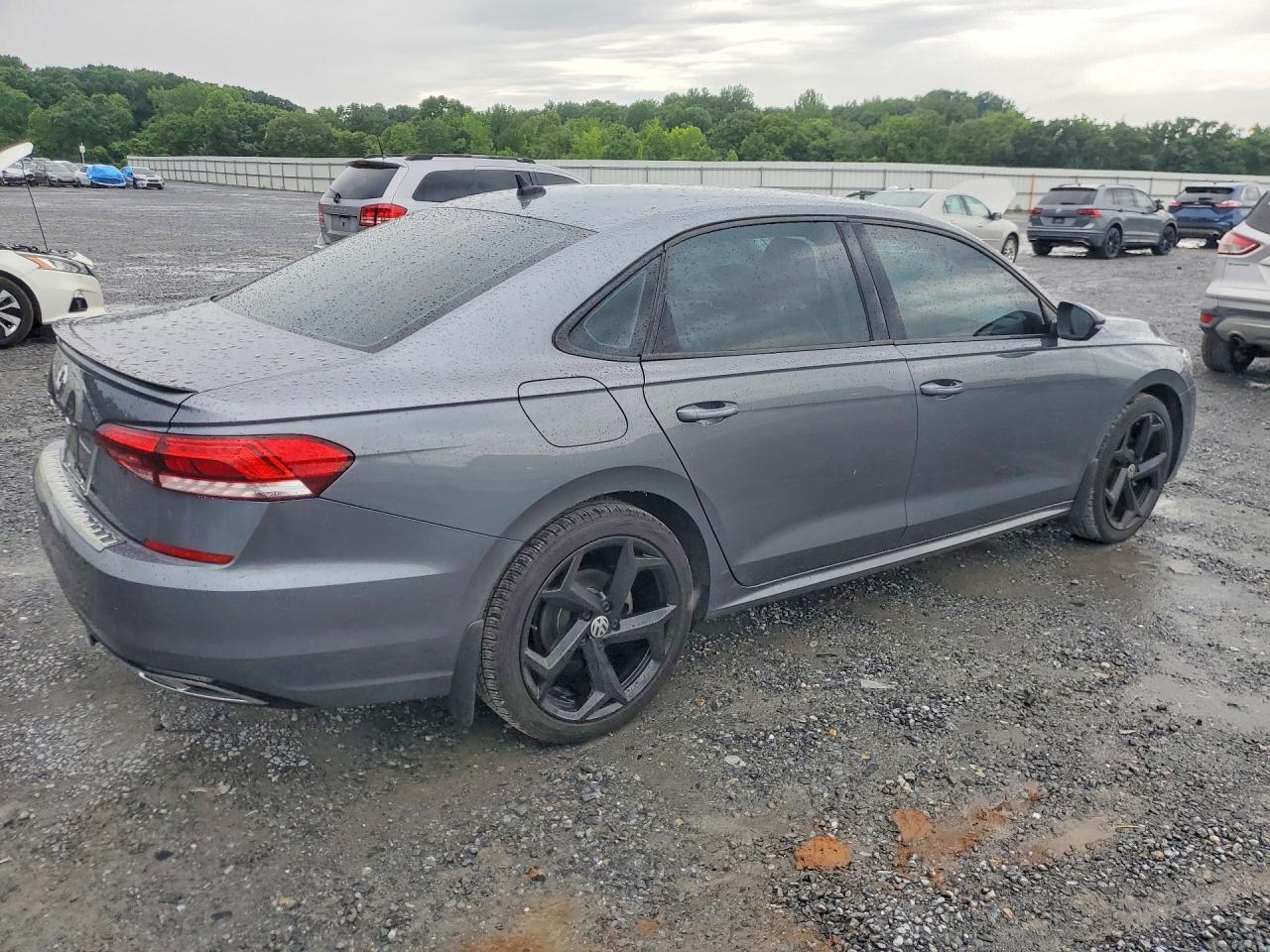 2020 VOLKSWAGEN PASSAT