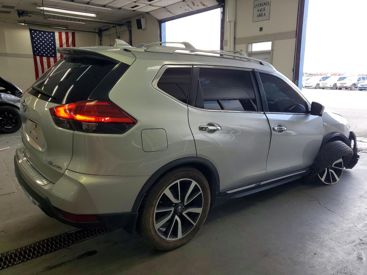 2017 NISSAN ROGUE