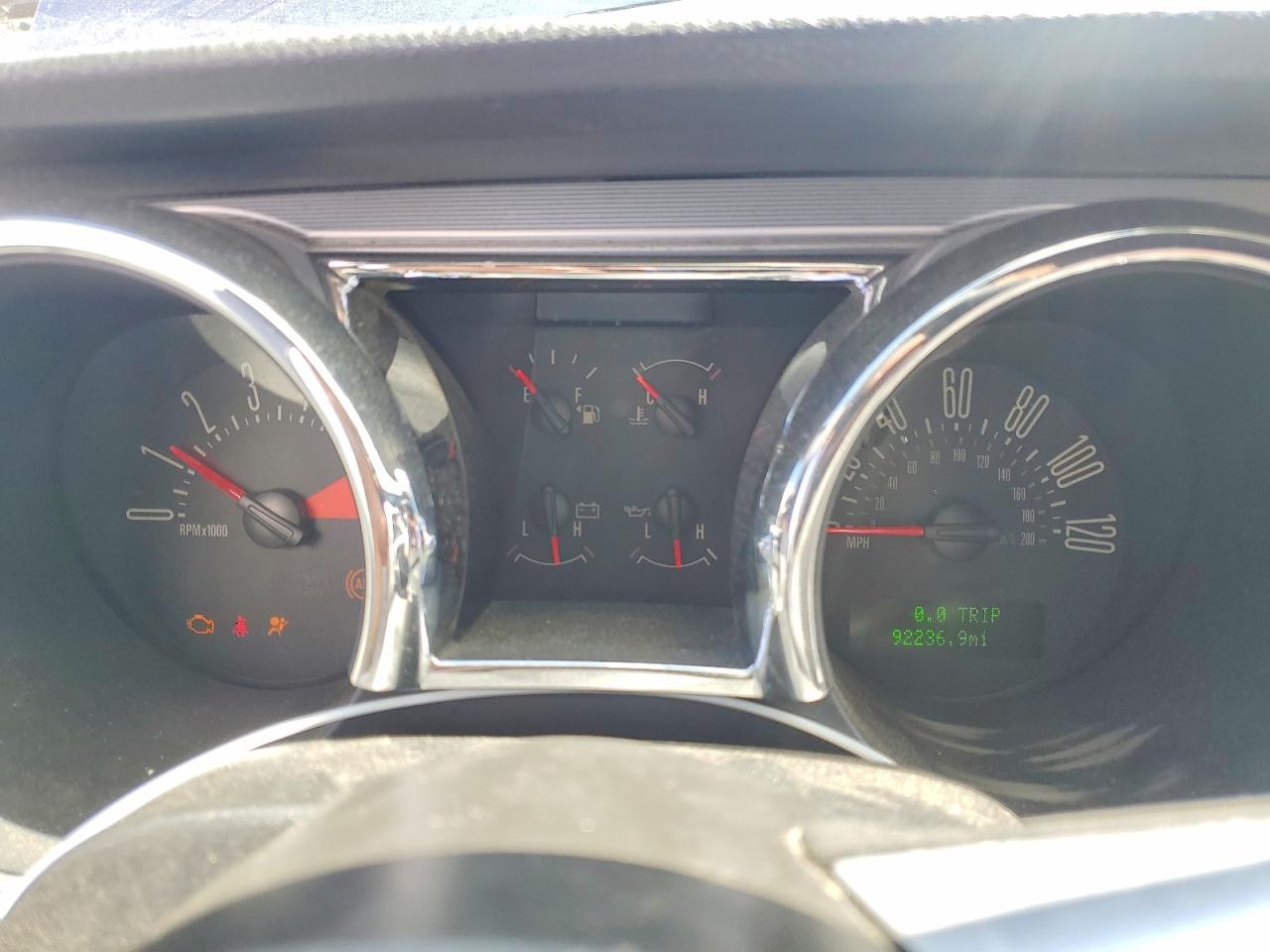 2005 FORD MUSTANG