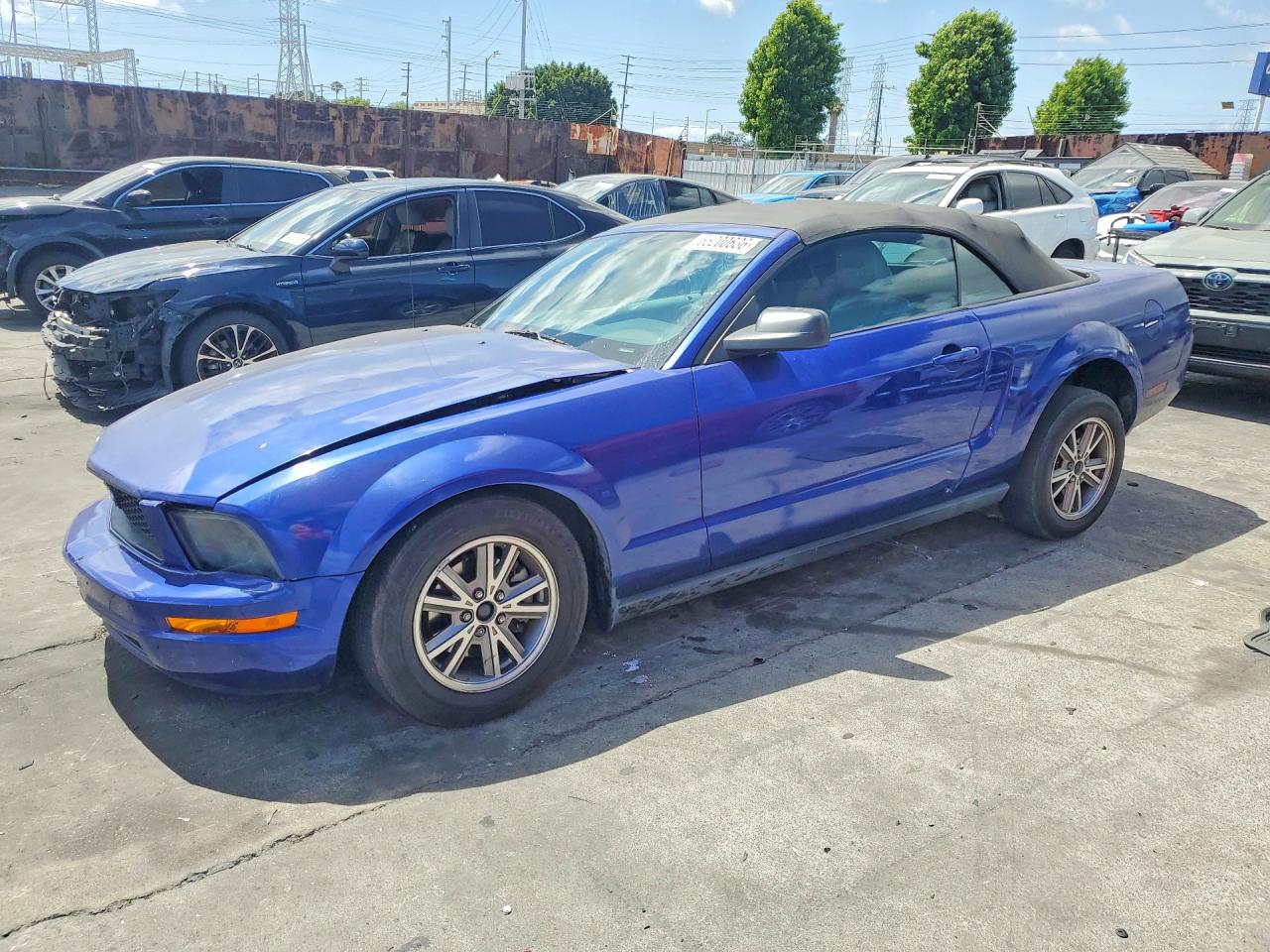 2005 FORD MUSTANG